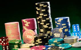 Người chơi Việt Nam trải nghiệm slot nổ hũ trên điện thoại tại mmm88